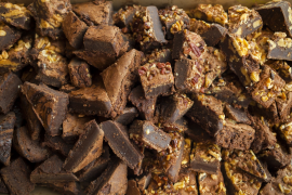 ncuav-mog-qab-zib-chocolate 38 lis